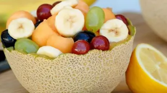 كيفية عمل سلطة الفواكه