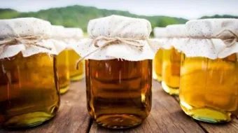 طريقة صنع العسل في البيت