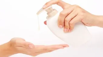 كيفية صنع الصابون السائل في المنزل