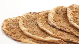 طريقة عمل مناقيش اللحم