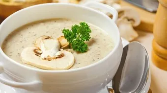 طريقة صنع شوربة الفطر