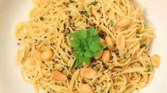 طريقة عمل عجينة النودلز