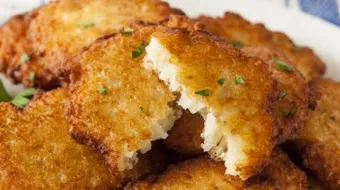 طريقة عمل العجة بالبطاطس والبيض