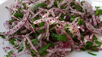 طريقة عمل سلطة البصل والسماق