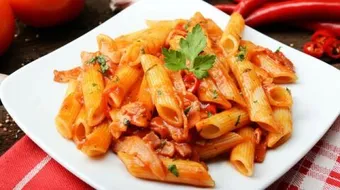 طريقة عمل صلصة الباستا