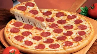 طريقة عمل بيتزا الببروني