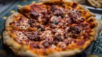 طريقة عمل البيتزا باللحمة