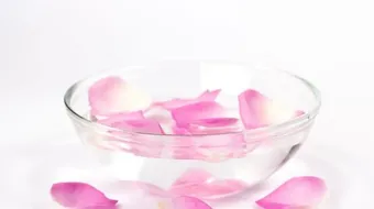 طريقة عمل ماء الورد