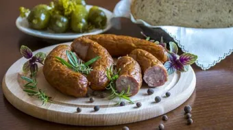 طريقة صنع النقانق في البيت