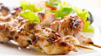 طريقة عمل شيش طاووق على الفحم