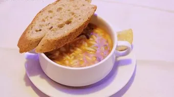 طريقة عمل شوربة لسان العصفور بالدجاج