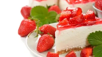 طريقة عمل تشيز كيك بالفراولة