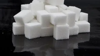 كيفية عمل مكعبات السكر