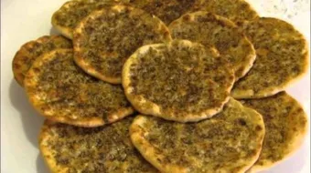 طريقة عمل خبز الزعتر