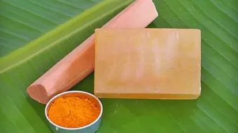 طريقة عمل صابونة الكركم