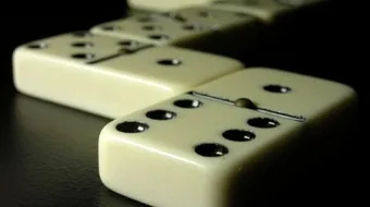 طريقة لعب الدومينو