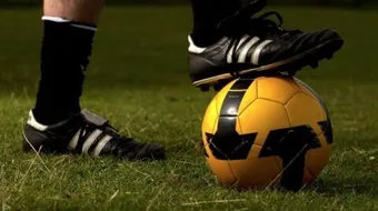 كيف تلعب كرة القدم جيداً