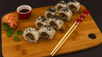 طريقة تحضير السوشي الياباني