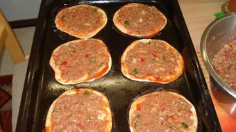 طريقة تحضير اللحم بعجين