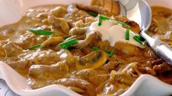 طريقة تحضير دجاج ستروغونوف