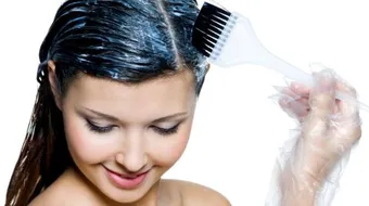 طريقة وضع حمامات الكريم للشعر