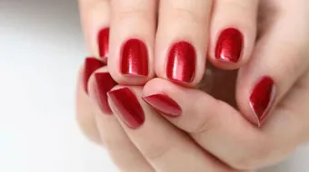 كيف تضعين المناكير