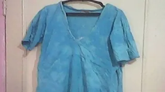 كيف أزيل بقع الكلور من الملابس