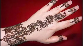 طريقة إزالة الحنة من اليد