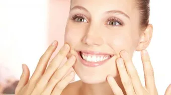 كيفية إزالة التجاعيد حول الفم