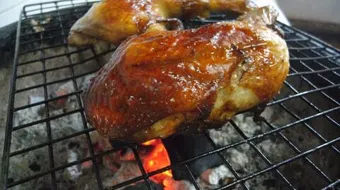 كيف اشوي الدجاج على الفحم