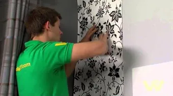 طريقة وضع ورق الجدران