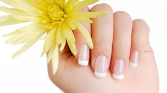 طريقة تقوية الأظافر