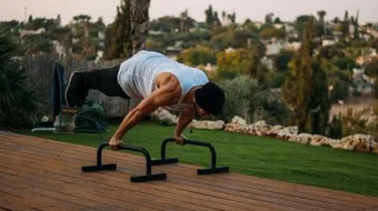 كيف تشد عضلات جسمك