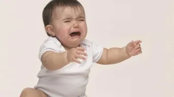 كيف أعالج الإمساك عند الرضع