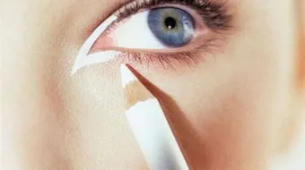 طريقة استخدام قلم الكحل