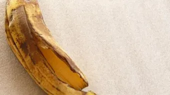 كيفية استخدام قشر الموز لتطويل الشعر