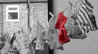 طريقة غسل الملابس