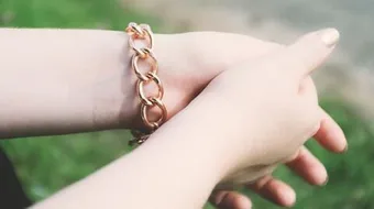 كيفية تبييض اليدين