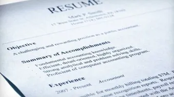 كيف تتم كتابة السيرة الذاتية