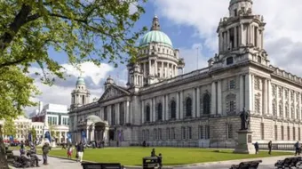 معلومات عن مدينة بلفاست