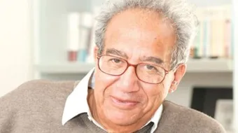 تعريف بالكاتب أحمد أمين