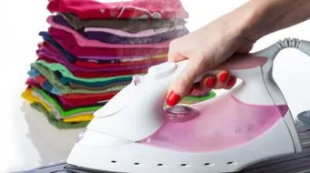 طريقة كوي الملابس