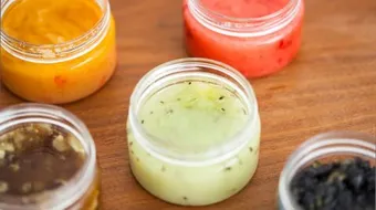 عمل غسول للوجه في المنزل