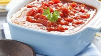 عمل سلطة حارة