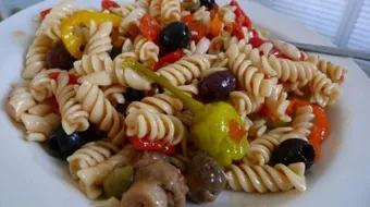 عمل سلطة المعكرونة