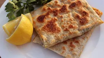 عمل عجينة المطبق