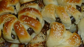 عمل لفة الخميرة