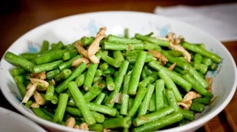 عمل الفاصولياء الخضراء باللحمة