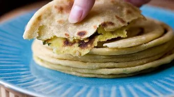 عمل طبخات بالبطاطس