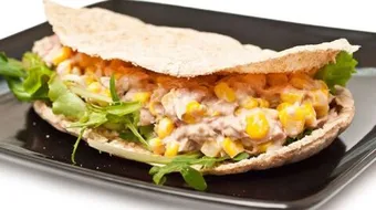 عمل سندويشات للعشاء